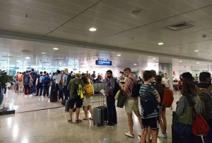 Vietnam implements pre-entry declaration for foreign arrivals at Tan Son Nhat airport